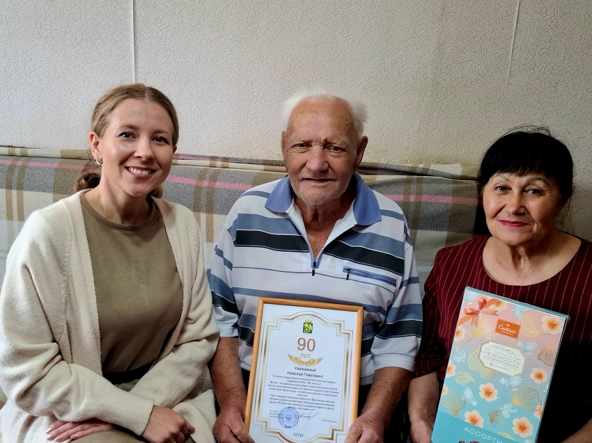 ​Ветеран железнодорожного транспорта Николай Блоха из Могочи отметил 90-летний юбилей